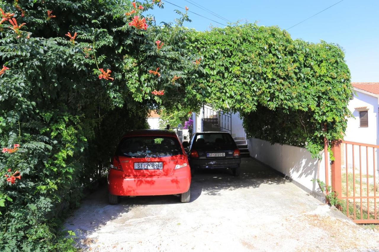 טרוגיר Apartments By The Sea Okrug Gornji, Ciovo - 1069 מראה חיצוני תמונה