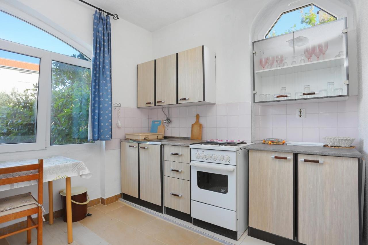 טרוגיר Apartments By The Sea Okrug Gornji, Ciovo - 1069 מראה חיצוני תמונה